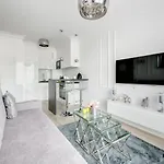 Apartment Navio Estate By Renters *