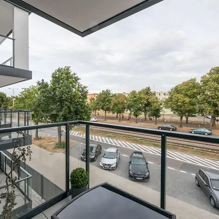 Navio Estate By Renters דירה *